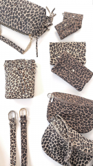 Wildledertasche Leomuster gold Doppelrei�verschluss Goldkette Fransen rechteckig, braun schwarz beige