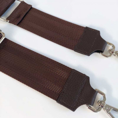 Taschengurt uni gemusterte Streifen - dunkelbraun - dunkelbraunes Leder, silber Schnallen