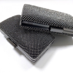 Clutch Strasssteine Kette Umh�ngetasche glamour�se Abendtasche  gunmetal schwarz