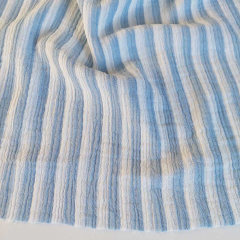 Musselin Stoff Double Gauze Baumwollstoff vertikale Streifen, hellblau wei�