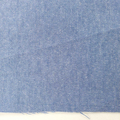 Jeansstoff mit Stretch gef�rbt, mittelblau wei�