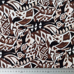 Rayon Slub-Webware mit Stretch Ikat Ethnomuster, dunkelbraun wei�