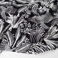 Rayon Slub-Webware mit Stretch Bl�tter, schwarz