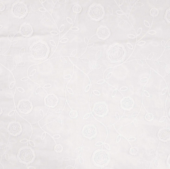 bestickter Baumwollstoff Blumen Stickerei Bl�tter, wei�