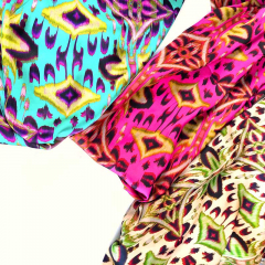 Viskose Satin Stoff Ethnomuster Ibiza Style - weinrot gr�n beige