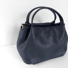 Ledertasche kurze Henkel, gold Schnallen - dunkelblau - Made in Italy