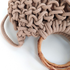 H�kel-Handtasche mit edlem Bambusgriffen & Schulterriemen - beige  - Boho Makramee Tasche