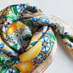 Halstuch Zitronen Ornamente quadratisch Schal Bandana Tuch - blau beige gelb