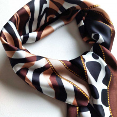 Halstuch Animal Print Patchwork Look quadratisch Schal Bandana Tuch - braun ecrue schwarz