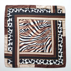 Halstuch Animal Print Patchwork Look quadratisch Schal Bandana Tuch - braun ecrue schwarz