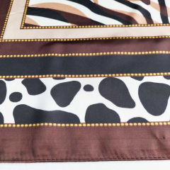 Halstuch Animal Print Patchwork Look quadratisch Schal Bandana Tuch - braun ecrue schwarz