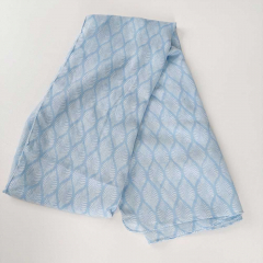 Halstuch Bl�tterdruck - icy blue (hellblau)