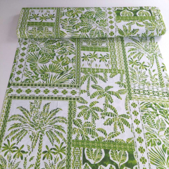 Viskose Stoff mit Stretch Palmen Bl�tter Patchwork Stil , hellgr�n wei�