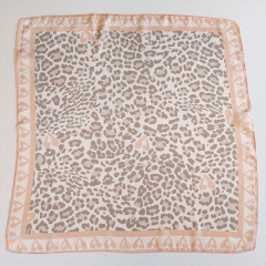 Halstuch Leoparden Muster Animal Print, beige braun apricot