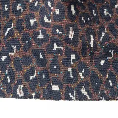 Strickstoff Leomuster Jacquard Glitzer in Regenbogenfarben, dunkelblau dunkelbraun