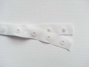 Druckerband Knopfabstand 2.5 cm, cremewei