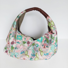 Polyester Satin Stoff Kelchblumen, apricot mintgrn