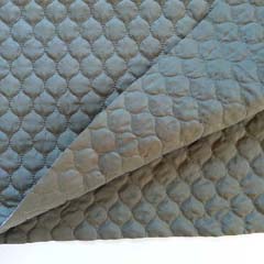 Steppstoff Meterware Tropfen wattiert wasserabweisend, armygr�n