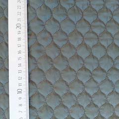 Steppstoff Meterware Tropfen wattiert wasserabweisend, armygr�n