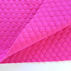 Steppstoff Meterware Tropfen wattiert wasserabweisend, pink